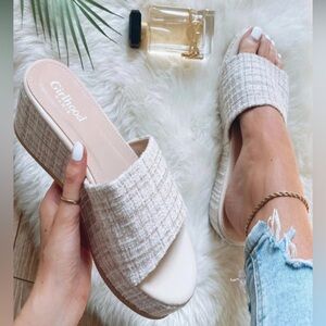 Tweed wedge mule beige size 39/8 new with box